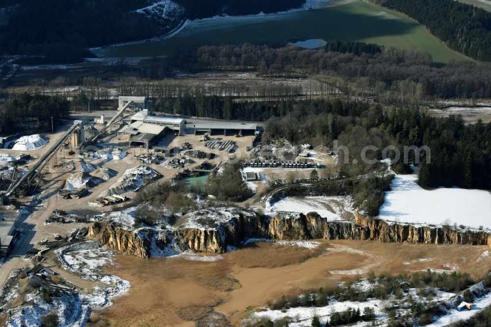 Velburg from the bird's eye view: Quarry for the mining and handling of Baernreuther+Deuerlein Schotterwerke Unterweickenhof in Velburg in the state Bavaria