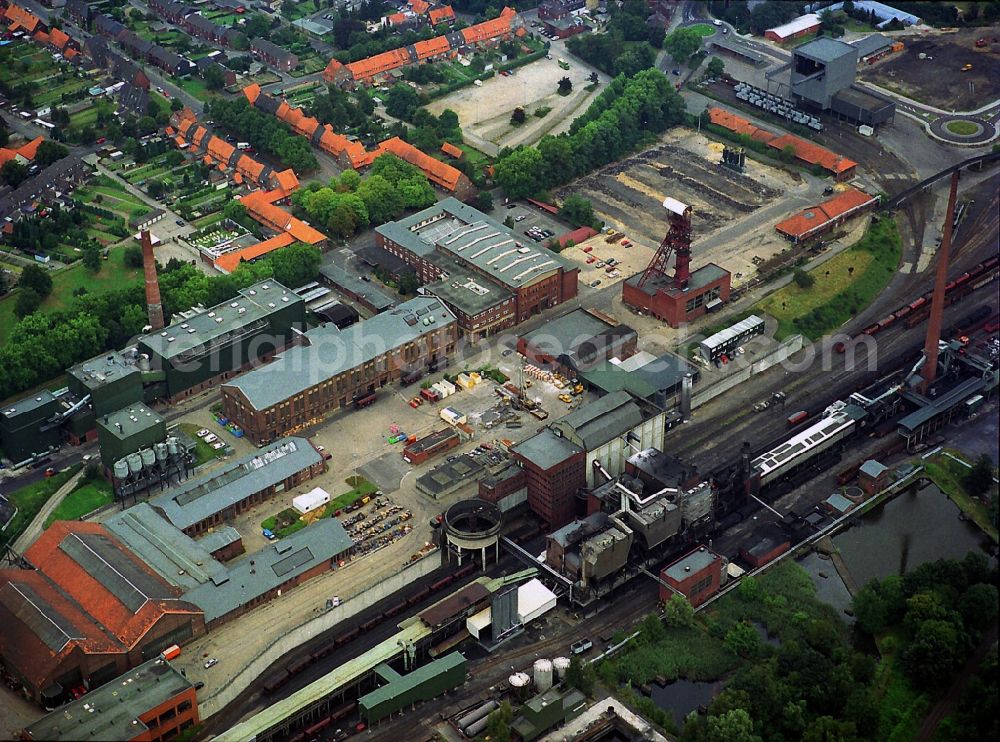 Hückelhoven from the bird's eye view: Site of the coal and anthracite coal mine in Sophia-Jacoba Hueckelhoven in the state of North Rhine-Westphalia