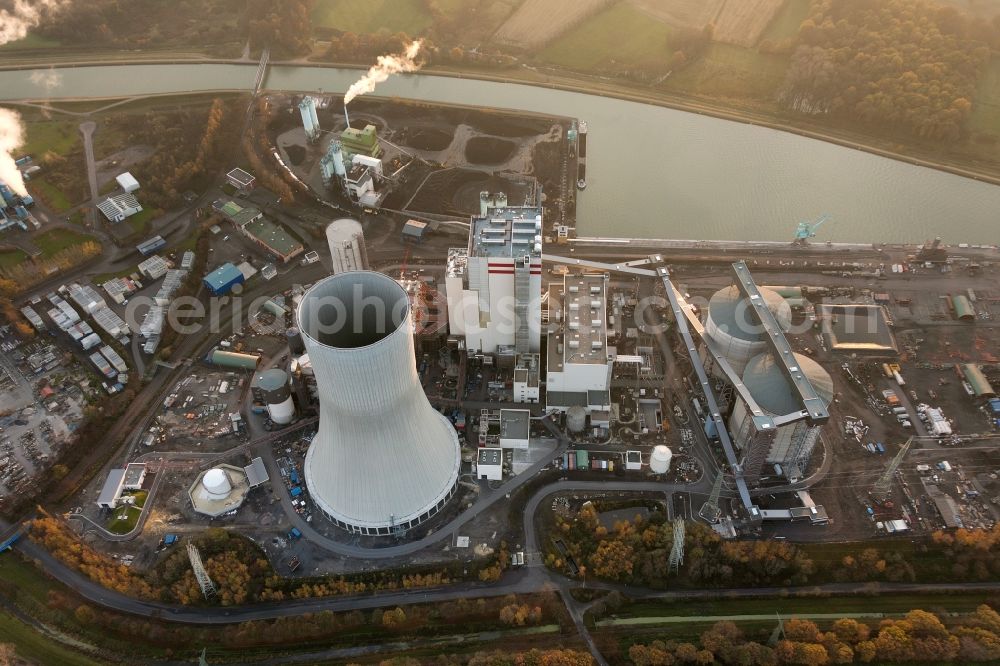 Lünen from the bird's eye view: Coal power plant of Trianel Kohlekraftwerk GmbH & Co. KG in Lippholthausen district in Luenen in North Rhine-Westphalia