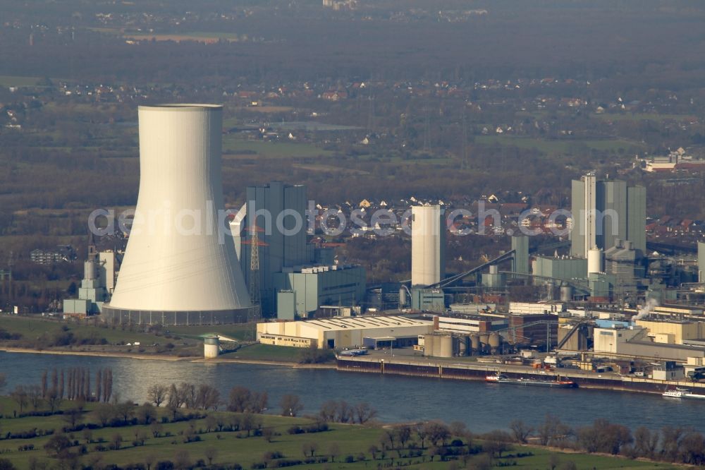 Duisburg Walsum from the bird's eye view: Coal Power Plant Walsum on the banks of the Rhine in Duisburg in North Rhine-Westphalia