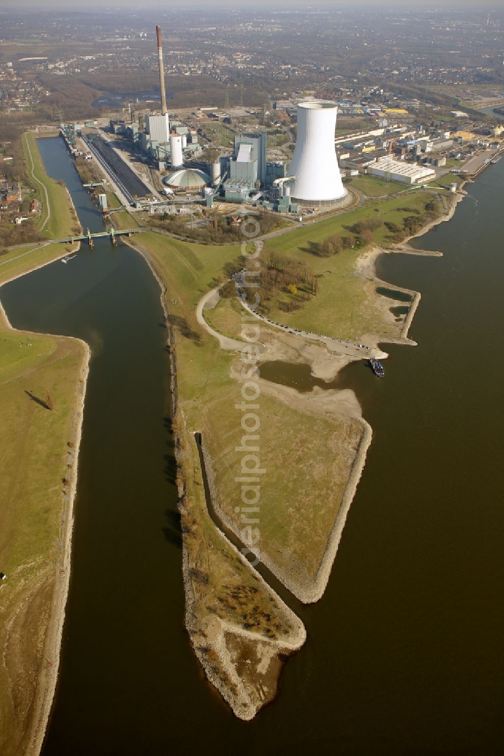 Duisburg Walsum from above - Coal Power Plant Walsum on the banks of the Rhine in Duisburg in North Rhine-Westphalia