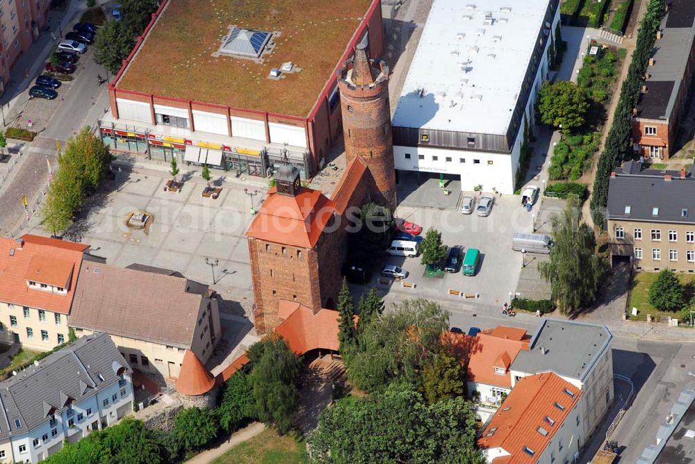 Bernau from the bird's eye view: Blick auf das Steintor und den Firmensitz der Wohnungs- und Baugesellschaft mbH Bernau in der Berliner Str. 2 · 16321 Bernau ; Telefon: (03338) 39 34-0