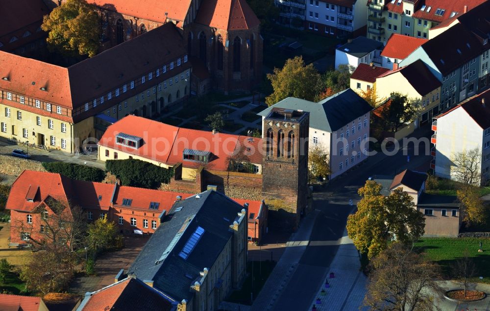 Prenzlau from the bird's eye view: View of the tower Steintorturm in Prenzlau in the state Brandenburg