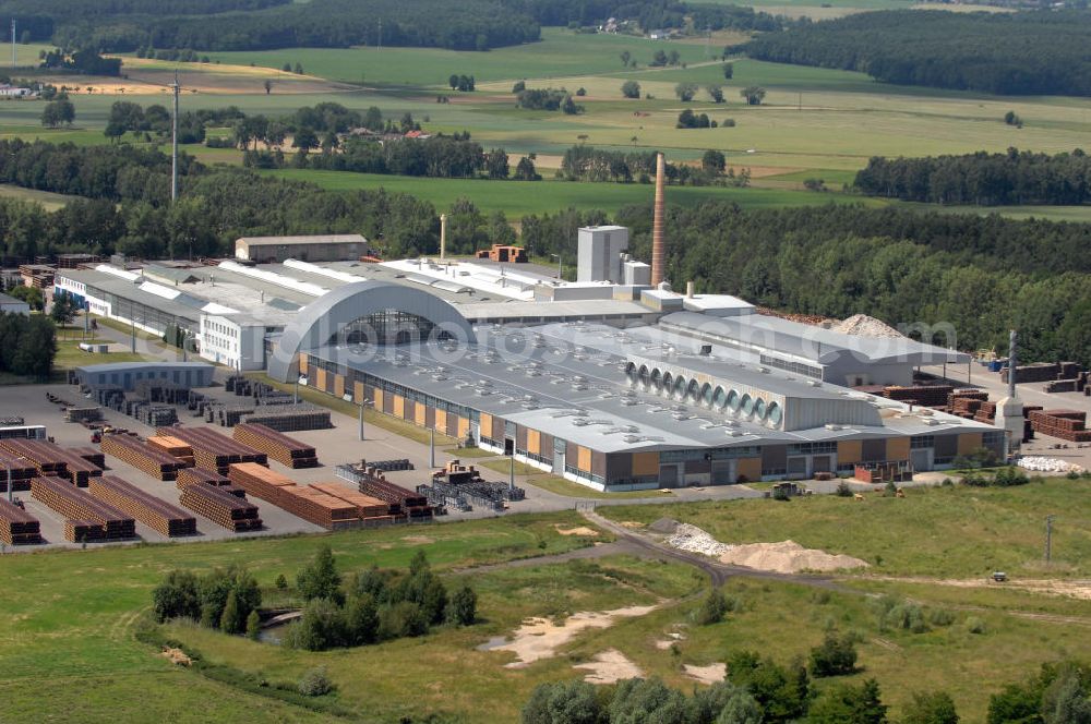 Bad Schmiedeberg from the bird's eye view: Blick auf das Werk der Firma STEINZEUG Abwassersysteme GmbH im Stadtteil Patzschwig. Die STEINZEUG GmbH ist Hersteller von Steinzeugrohren und Formstücken. Weitere Produktionsstandorte sind Frechen in Nordrhein-Westfalen und Hasselt in Belgien. Kontakt: STEINZEUG Abwassersysteme GmbH, Verlängerte Torgauer Straße 1, 06905 Bad Schmiedeberg, Tel. +49(0)2234 5070, Fax +49(0)2234 507730