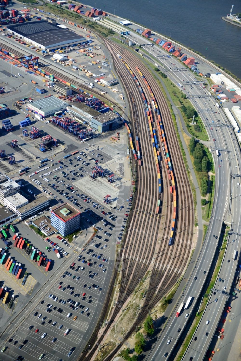 Hamburg from above - Interlocking Containerterminal in Hamburg-Mitte / Waltershof. A project of the Hamburg Port Authority HPA