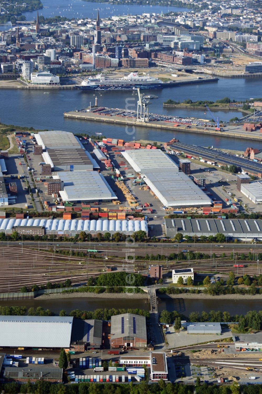 Aerial photograph Hamburg - Interlocking Port Station Hamburg-South in Hamburg-Mitte / Kleiner Grasbrook. A project of the Hamburg Port Authority HPA