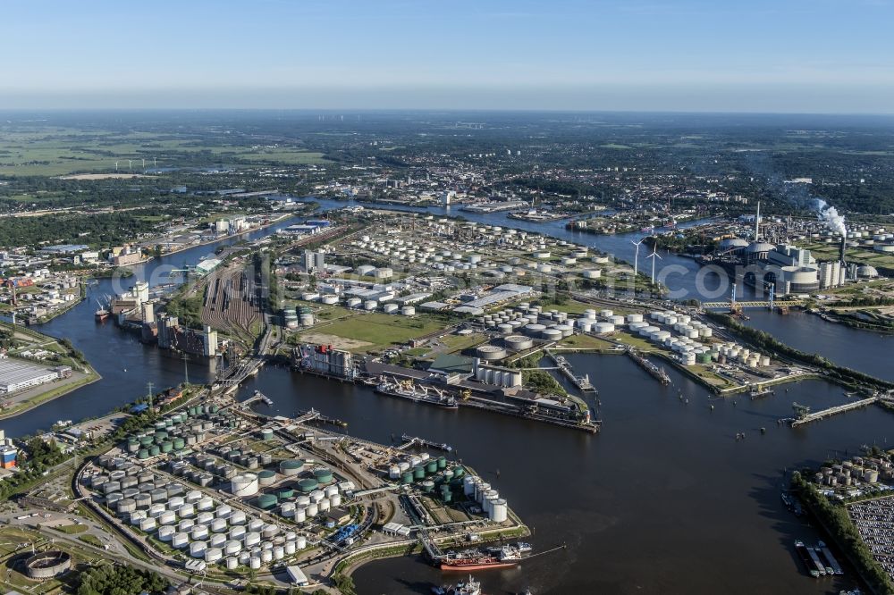 Hamburg from above - Interlocking Port Station Hamburg-South with junction Argentinienknoten in Hamburg-Mitte / Kleiner Grasbrook. A project of the Hamburg Port Authority HPA