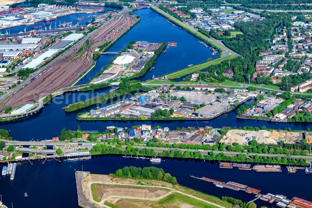 Aerial image Hamburg - Interlocking Port Station Hamburg-South with junction Argentinienknoten in Hamburg-Mitte - Kleiner Grasbrook.-