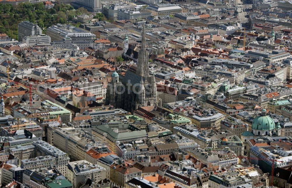 Aerial image Wien - St. Stephen`s Cathedral at Stephansplatz in the inner city district of Vienna in Austria