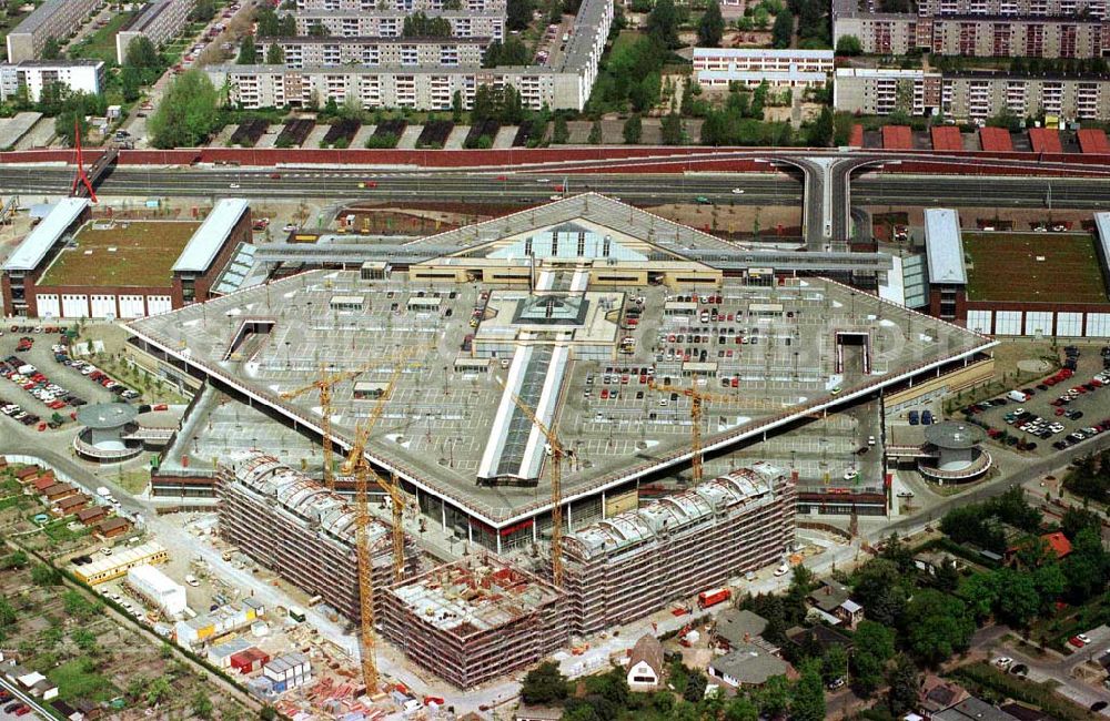 Potsdam - Drewitz from the bird's eye view: Stern-Center in Potsdam-Drewitz