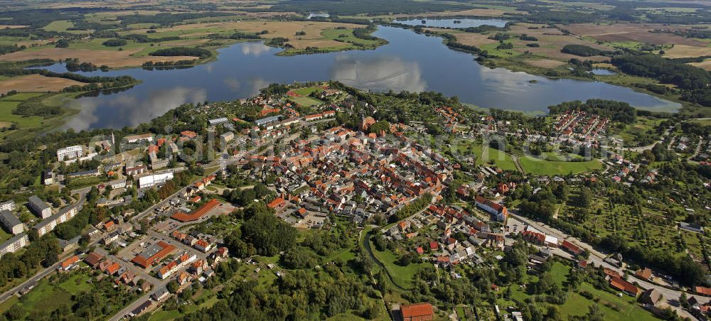 Aerial photograph Sternberg - Blick auf den Stadtkern von Sternberg in Mecklenburg-Vorpommern. Im Hintergrund die Stadtkirche St. Maria und St. Nikolaus. View of the city center of Sternberg in Mecklenburg-Western Pomerania. In the background the city church of St. Mary and St. Nicholas.