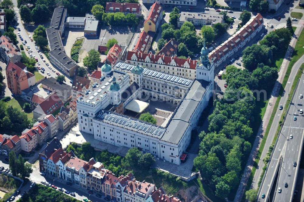 Aerial image Stettin / Szczecin - Blick auf das Schloss der Herzöge von Pommern. Das Herzogsschloss ist heute unter dem Namen Schloss der Pommerschen Herzöge eines der größten Kulturzentren in der Woiwodschaft Westpommern. Castle of the Dukes of Pomerania. The Ducal Palace is now known as the Castle of Pomeranian Dukes one of the largest cultural centers in the West Pomerania.