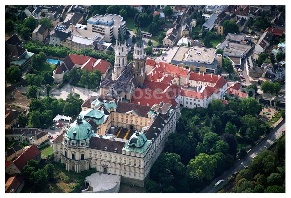 Wien (Österreich) from the bird's eye view: Blick auf das fast 900 Jahre alte Augustiner Stift Klosterneuburg nördlich von Wien gelegen. Stift Klosterneuburg Stiftsplatz 1 3400 Klosterneuburg bei Wien Tel.: +432243-4110