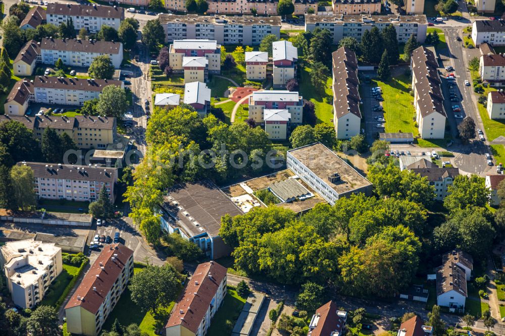 Schwelm from above - Closure site of the former school building Westenschulweg - Holthausstrasse - Pastor-Nonne-Strasse in Schwelm in the state North Rhine-Westphalia, Germany