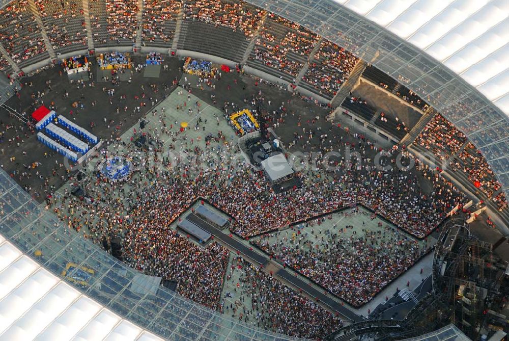 Aerial image Berlin - Charlottenburg - 20:15 MEZ Rolling Stones Konzert im Berliner Olympiastadion