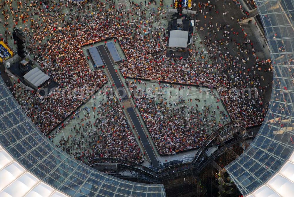 Berlin - Charlottenburg from above - 20:15 MEZ Rolling Stones Konzert im Berliner Olympiastadion