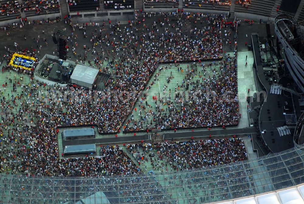 Berlin - Charlottenburg from above - 20:15 MEZ Rolling Stones Konzert im Berliner Olympiastadion