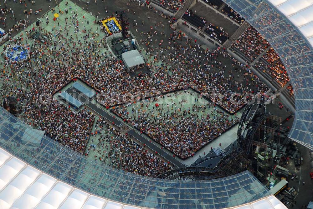 Aerial image Berlin - Charlottenburg - 20:15 MEZ Rolling Stones Konzert im Berliner Olympiastadion