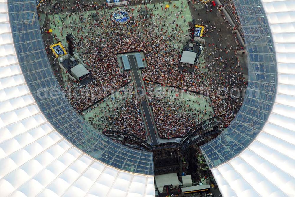 Berlin - Charlottenburg from above - 20:15 MEZ Rolling Stones Konzert im Berliner Olympiastadion