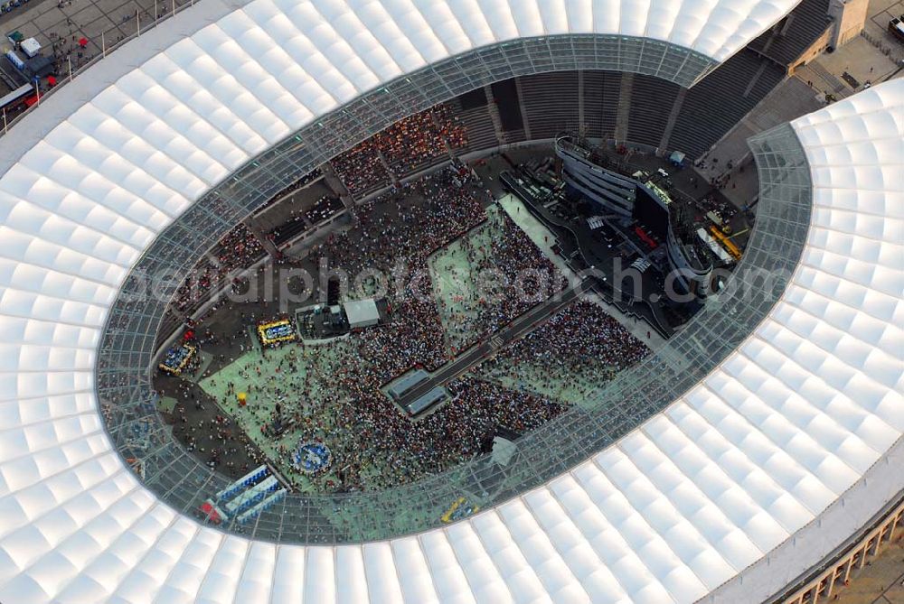 Berlin - Charlottenburg from the bird's eye view: 20:15 MEZ Rolling Stones Konzert im Berliner Olympiastadion