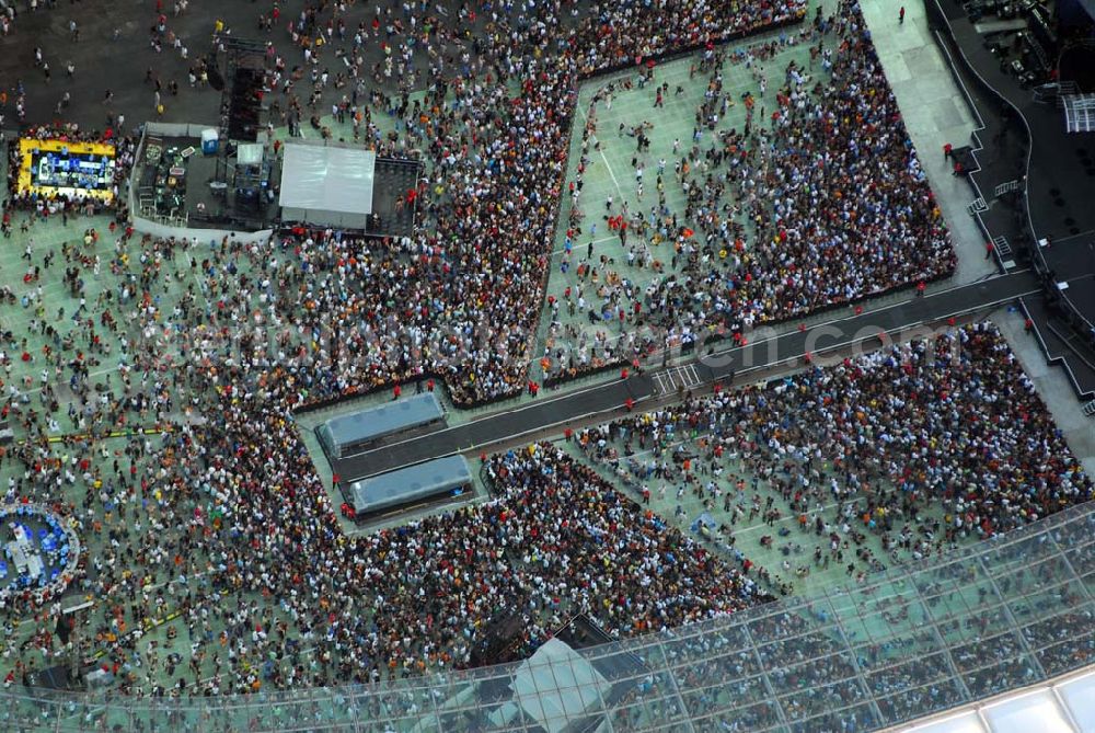 Aerial image Berlin - Charlottenburg - 20:15 MEZ Rolling Stones Konzert im Berliner Olympiastadion