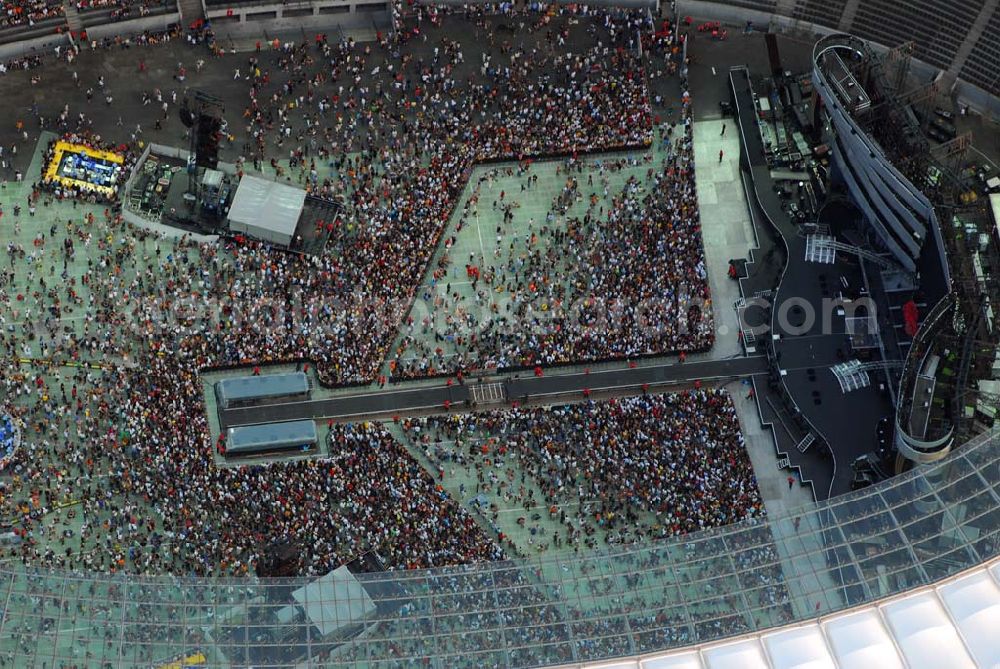 Aerial photograph Berlin - Charlottenburg - 20:15 MEZ Rolling Stones Konzert im Berliner Olympiastadion