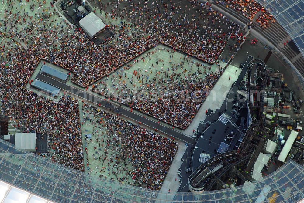 Aerial image Berlin - Charlottenburg - 20:15 MEZ Rolling Stones Konzert im Berliner Olympiastadion