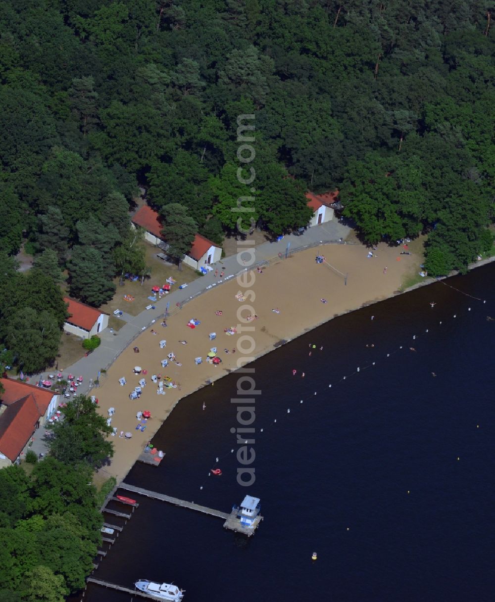 Berlin-Treptow-Koepenick from the bird's eye view: View of the lido Wendenschloss in a forest area at the Langer See (Dahme) in Berlin in the site Wendenschloss