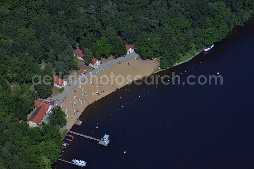 Aerial image Berlin-Treptow-Koepenick - View of the lido Wendenschloss in a forest area at the Langer See (Dahme) in Berlin in the site Wendenschloss