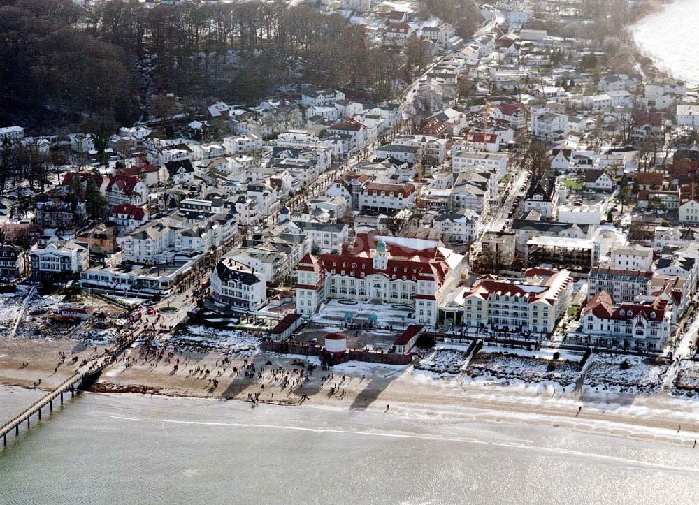 Aerial image Binz / Rügen - MV - Strandpromenade Binz mit dem TRAVEL CHARME HOTEL / ehem. Kurhaus auf Rügen.