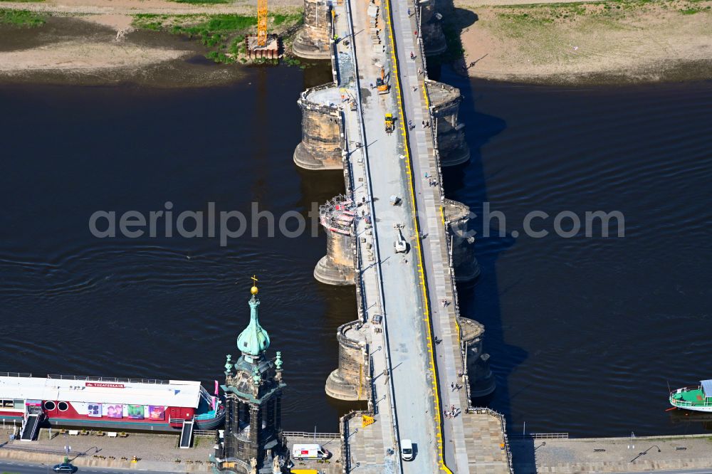 Dresden from the bird's eye view: Road bridge structure Augustus Bridge over the river banks of the Elbe in the district Altstadt in Dresden in the federal state of Saxony, Germany