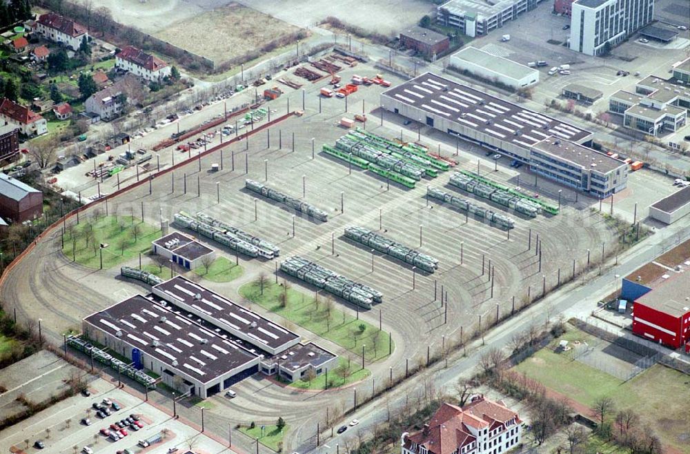 Hannover from above - Straßenbahndepot der üstra Hannoversche Verkehrsbetriebe AG Stabsbereich Public Relations,Postfach 25 40,30025 Hannover Telefon (05 11) 16 68-0,Telefax (05 11) 16 68-26 66 Udo Iwannek ,Tel. (0511) 1668-2519,Fax (0511) 1668-2419 Email: internet@uestra.de