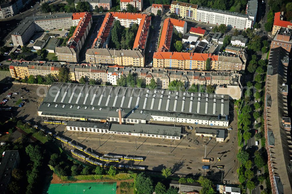 Aerial image Berlin Weißensee - Das 1912 eröffnete Straßenbahndepot / Betriebshof Weißensee an der Bernkasteler Straße. Tram depot Weissensee.