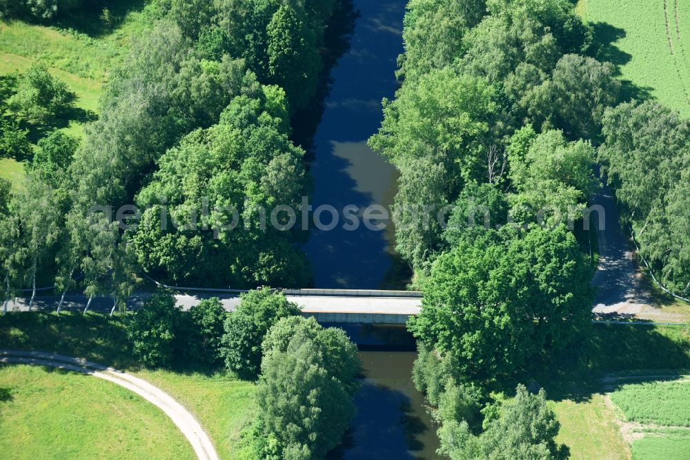 Aerial image Gischow - Bridge between Burow and Siggelkow over the waterway Mueritz-Elde in the borough Gischow in the state Mecklenburg - Western Pomerania, Germany