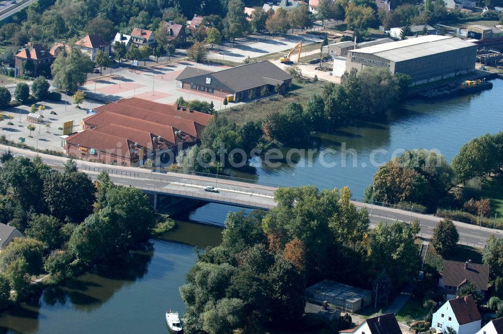 Aerial photograph GENTHIN - Blick auf die Straßenbrücke Genthin. Die Brücke wurde im Jahr 1999 erbaut und ist eine Überführung der Bundsstraße 107 über den Elbe-Havel-Kanal bei km 362,352.