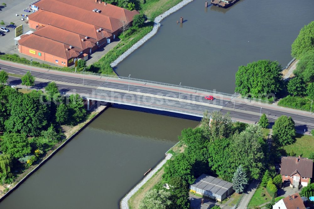 Genthin from the bird's eye view: Genthin road bridge over the Elbe-Havel-Canel in the state Saxony-Anhalt