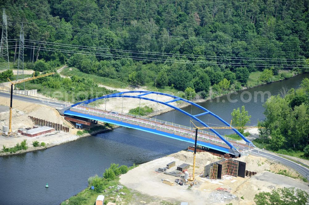 Aerial photograph Wusterwitz - Blick auf die Straßenbrücke zwischen Wusterwitz und Bensdorf über den Elbe-Havel-Kanal westlich des Wendsee in Brandenburg. View of the road bridge between Wusterwitz and Bensdorf on the Elbe-Havel canal west of Wendsee in Brandenburg.