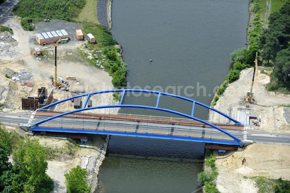 Wusterwitz from the bird's eye view: Blick auf die Straßenbrücke zwischen Wusterwitz und Bensdorf über den Elbe-Havel-Kanal westlich des Wendsee in Brandenburg. View of the road bridge between Wusterwitz and Bensdorf on the Elbe-Havel canal west of Wendsee in Brandenburg.