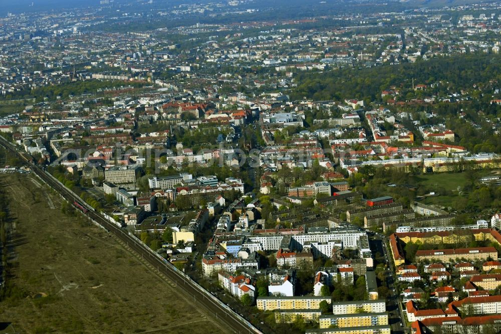 Aerial image Berlin - Street guide of famous promenade and shopping street Breite Strasse in the district Pankow in Berlin, Germany