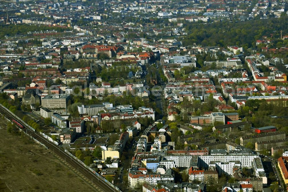 Aerial photograph Berlin - Street guide of famous promenade and shopping street Breite Strasse in the district Pankow in Berlin, Germany