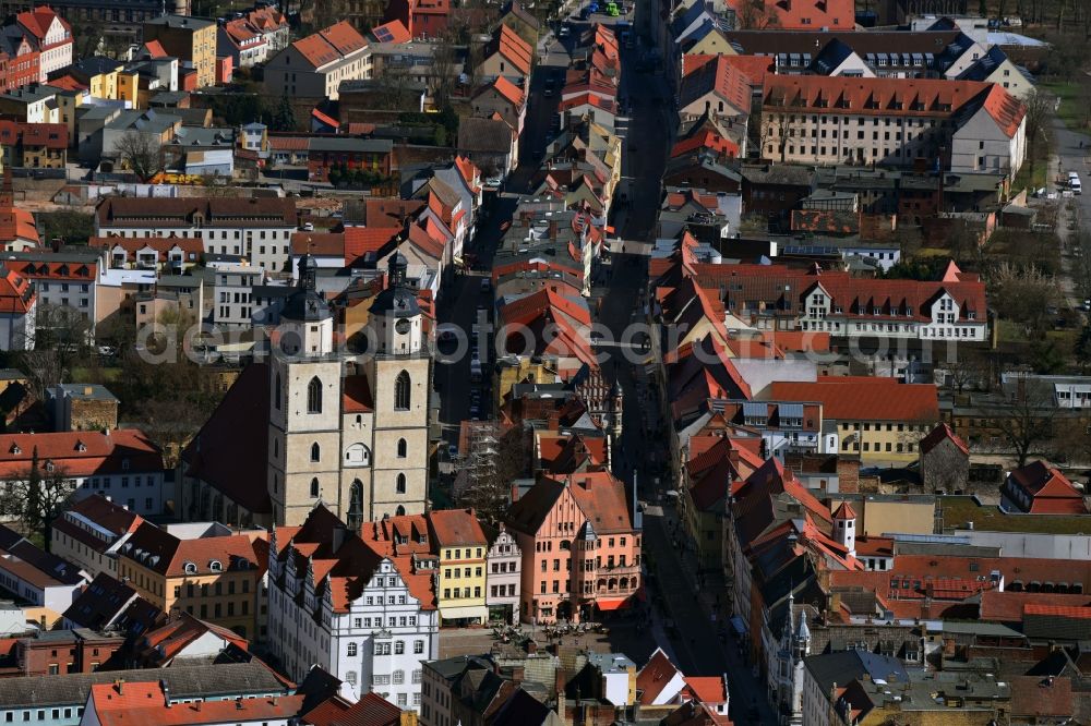 Aerial photograph Lutherstadt Wittenberg - Street guide of famous promenade and shopping street Coswiger Strasse - Markt - Schlosstrasse - Collegienstrasse in Lutherstadt Wittenberg in the state Saxony-Anhalt