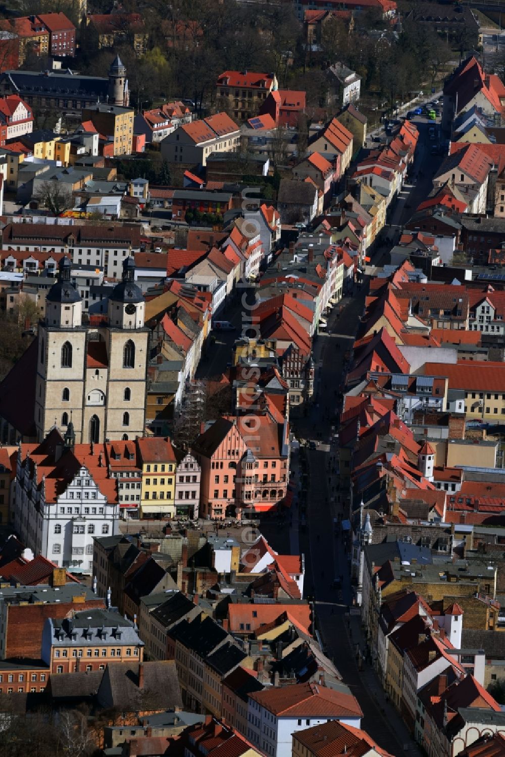 Lutherstadt Wittenberg from above - Street guide of famous promenade and shopping street Coswiger Strasse - Markt - Schlosstrasse - Collegienstrasse in Lutherstadt Wittenberg in the state Saxony-Anhalt