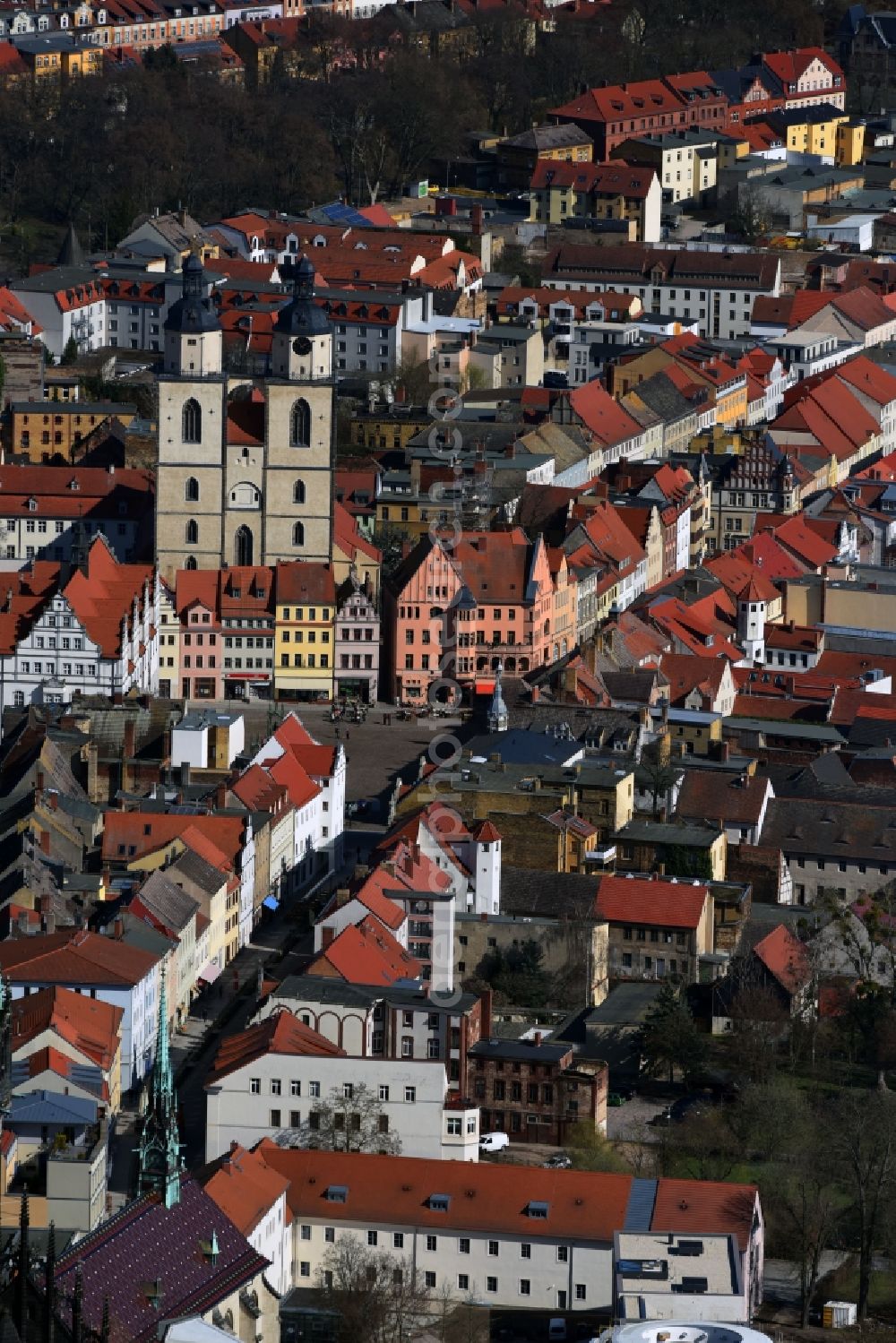 Aerial photograph Lutherstadt Wittenberg - Street guide of famous promenade and shopping street Coswiger Strasse - Markt - Schlosstrasse - Collegienstrasse in Lutherstadt Wittenberg in the state Saxony-Anhalt