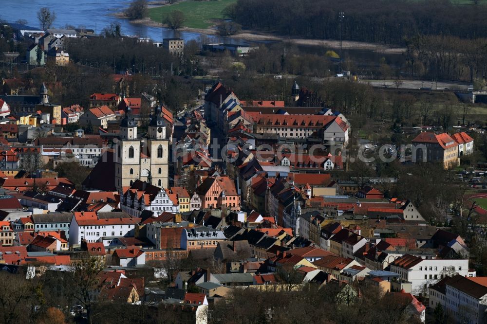 Lutherstadt Wittenberg from above - Street guide of famous promenade and shopping street Coswiger Strasse - Markt - Schlosstrasse - Collegienstrasse in Lutherstadt Wittenberg in the state Saxony-Anhalt