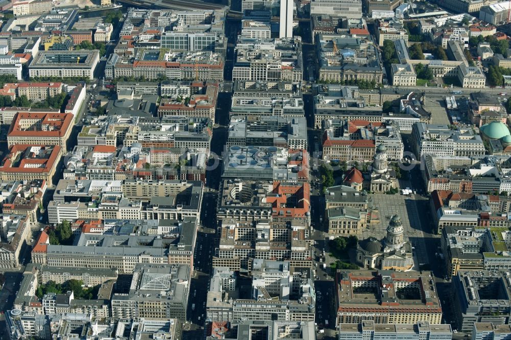 Berlin from the bird's eye view: Street guide of famous promenade and shopping street Friedrichstrasse - Charlottenstrasse in the district Mitte in Berlin, Germany