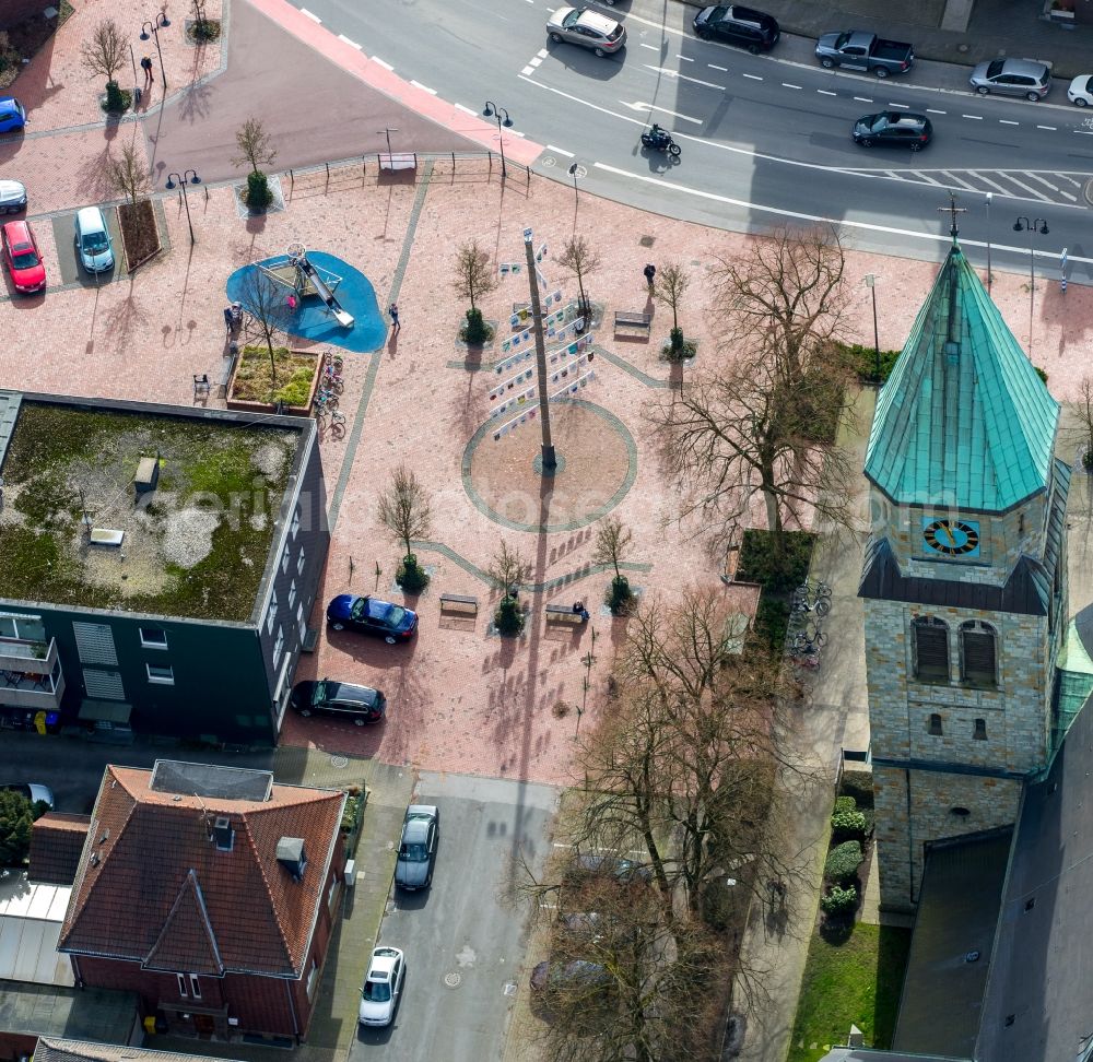 Bottrop from the bird's eye view: Street guide of famous promenade and shopping street Hauptstrasse in the district Kirchhellen in Bottrop in the state North Rhine-Westphalia