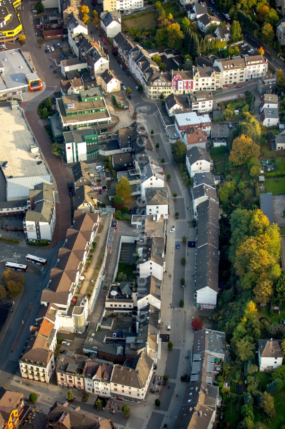 Aerial image Ennepetal - Street guide of famous promenade and shopping street Neustrasse in Ennepetal in the state North Rhine-Westphalia