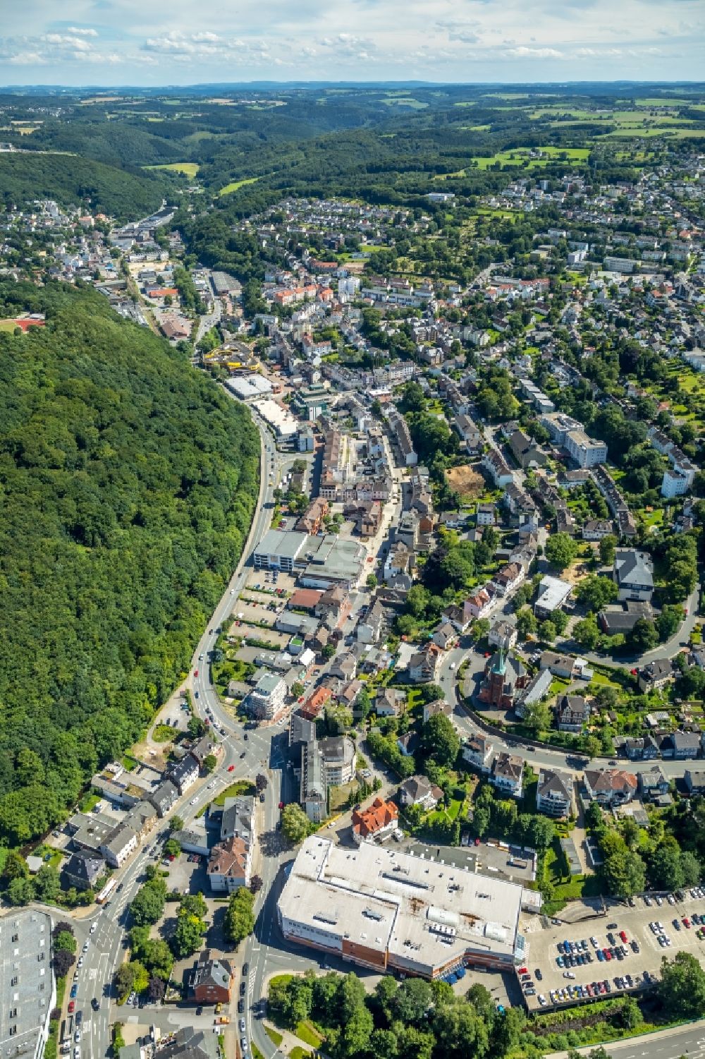 Ennepetal from the bird's eye view: Street guide of famous promenade and shopping street Neustrasse in Ennepetal in the state North Rhine-Westphalia