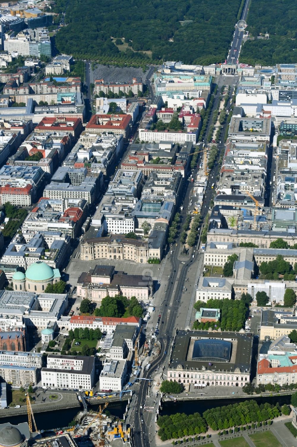 Berlin from above - Street guide of famous promenade and shopping street Strasse Unter den Linden in the district Mitte in Berlin, Germany