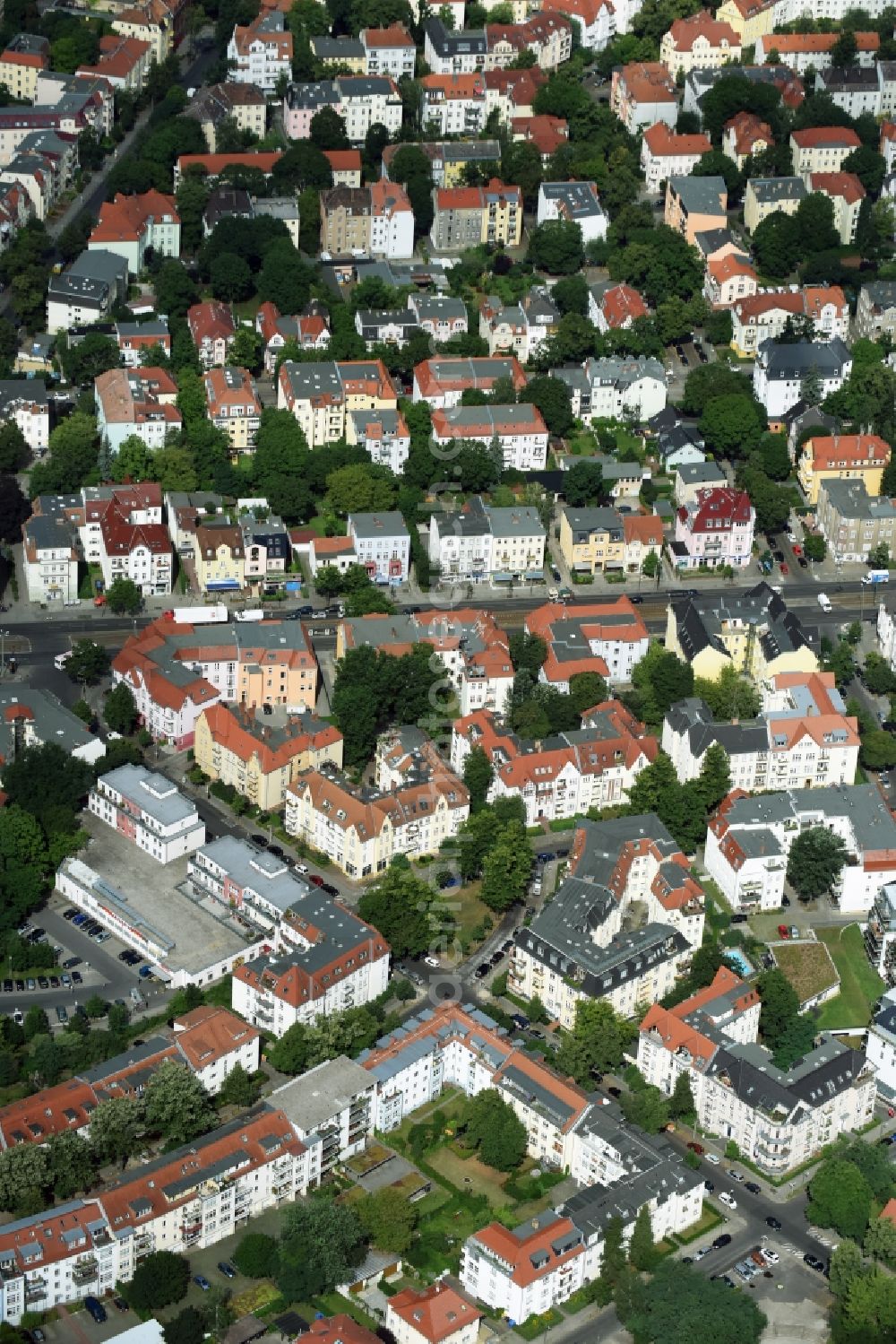 Aerial photograph Berlin - Street guide of famous promenade and shopping street Treskowallee on train station Karlshorst in Berlin